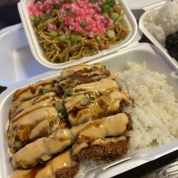 Grinds 2 Da Max Russell - Mini dynamite ahi katsu with mini noodles - Hawaiian Near Me - Las Vegas, Nevada
