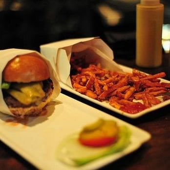 25 Degrees - Number 3 - Burgers Near Me - Los Angeles, California