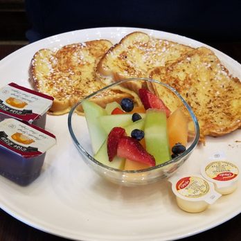 Siempre Restaurant - Challah french toast with fruit. - Breakfast & Brunch Near Me - Toronto, Ontario Siempre Restaurant - Challah french toast with fruit. - Breakfast & Brunch Near Me - Toronto, Ontario