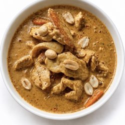 Jone500 Spicy Thai Food - Massamun Curry with Chicken