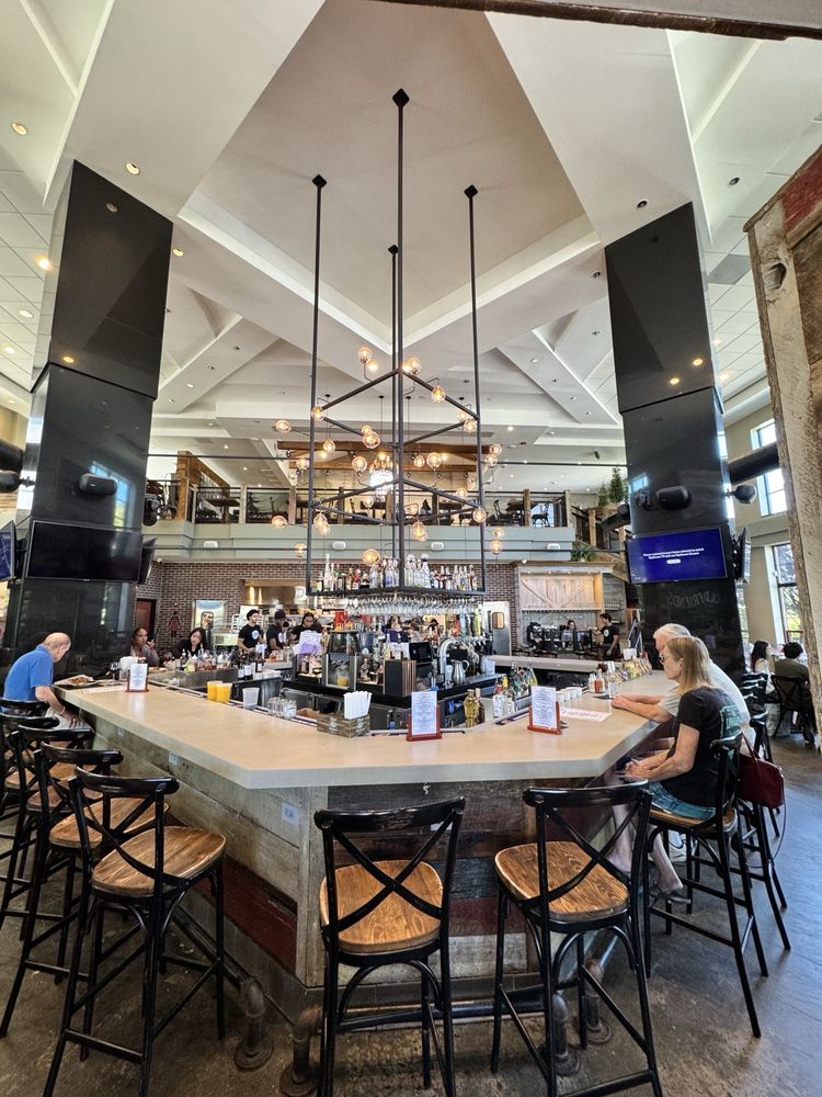 Wood Stack Pizza Kitchen - Metuchen