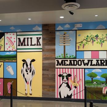 Meadowlark Dairy - Livermore - Cute interior - Ice Cream & Frozen Yogurt Near Me - Livermore, California
