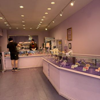 Funny Face Bakery - Cupcakes Near Me - New York, New York