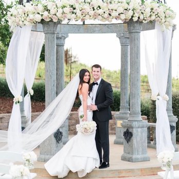 Shade - Congrats Newlyweds! Bride Colleen Sords Brinker @colleen_brinker - Spray Tanning Near Me - San Francisco, California