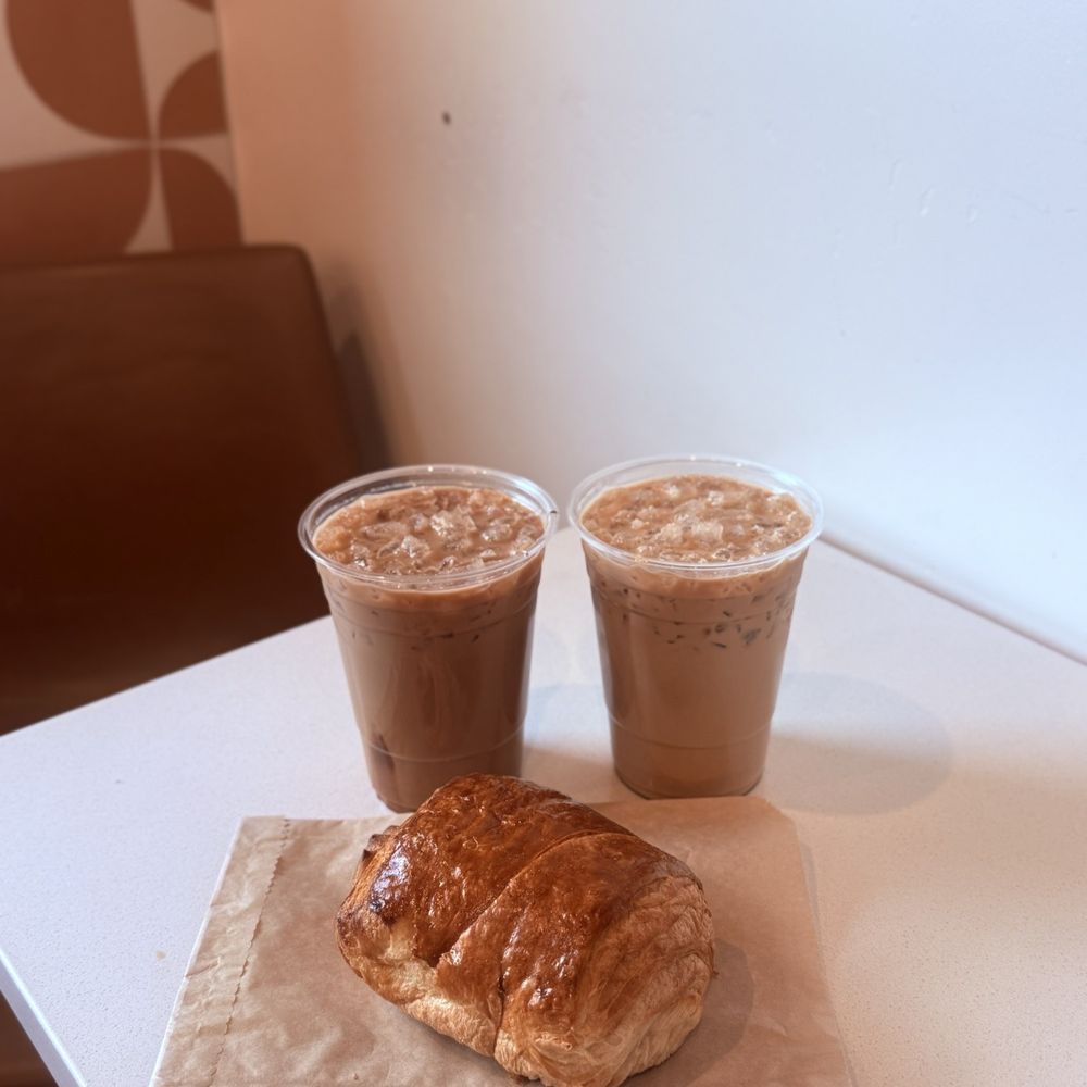 FreeForm Coffee Roasters - Mocha (left), Salted Maple Latte (right) - Coffee Roasteries Near Me - Sedona, Arizona FreeForm Coffee Roasters - Mocha (left), Salted Maple Latte (right) - Coffee Roasteries Near Me - Sedona, Arizona