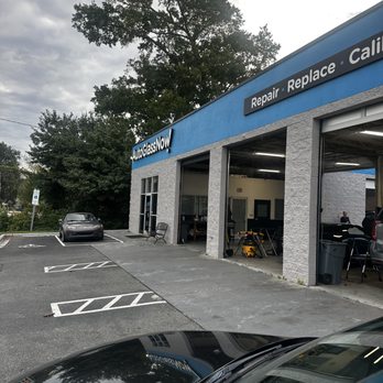 Auto Glass Now - Windshield Installation & Repair Near Me - Charlotte, North Carolina