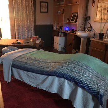 Massage By Benya - Cozy massage room, I love it - Massage Therapy Near Me Massage By Benya - Cozy massage room, I love it - Massage Therapy Near Me