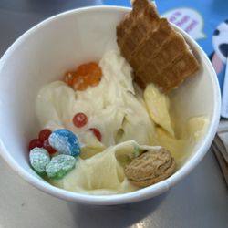 Menchie's Frozen Yogurt