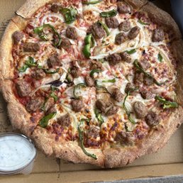 Pizza Luna sausage, onion, and green pepper yummy Pizza Luna sausage, onion, and green pepper yummy