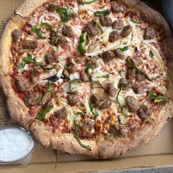 Pizza Luna - Pizza Luna sausage, onion, and green pepper yummy - Pizza Near Me - New Orleans, Louisiana Pizza Luna - Pizza Luna sausage, onion, and green pepper yummy - Pizza Near Me - New Orleans, Louisiana