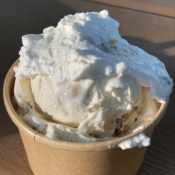 The Wright Scoop - ChocChip Cookie Dough - Ice Cream & Frozen Yogurt Near Me - North Smithfield, Rhode Island