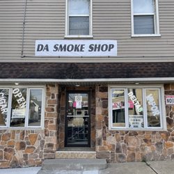 DA Smoke Shop - Store Front