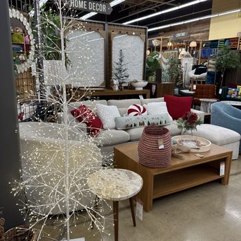 World Market - Furniture Stores Near Me - St. Charles, Illinois