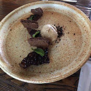 Harbinger - Chocolate "cake" great! - New American Near Me - Des Moines, Iowa