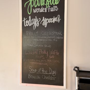 Parkside Restaurant - Wendell - Inside - New American Near Me - Wendell, North Carolina