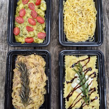 ARTIPASTA - Gnocchi basil pesto, cacio e pepe, tagliatelle meat sauce, chicken ravioli - Italian Near Me - Austin, Texas ARTIPASTA - Gnocchi basil pesto, cacio e pepe, tagliatelle meat sauce, chicken ravioli - Italian Near Me - Austin, Texas