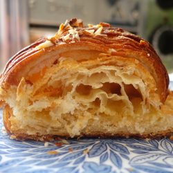 Krus - 06/01/18 Krus: Mandel Croissant (interior)