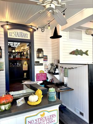 The Mad Batter Restaurant & Bar by null