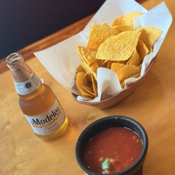 Jalisco Mexican Restaurant - Complementary chips and salsa
