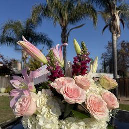 Holiday floral arrangement bouquet Holiday floral arrangement bouquet