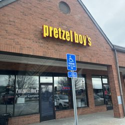 Pretzel Boy's - Storefront