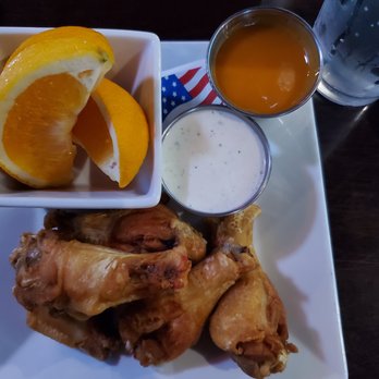Sidelines Grille - Kids Buffalo wings meal - great portion size - Sports Bars Near Me - Woodstock, Georgia Sidelines Grille - Kids Buffalo wings meal - great portion size - Sports Bars Near Me - Woodstock, Georgia