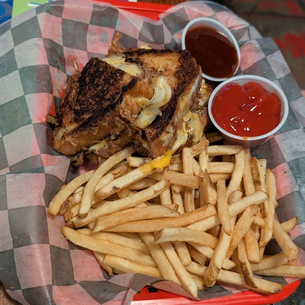 Franklin Hall - Pulled pork sandwich - Sports Bars Near Me - Washington, DC, District of Columbia Franklin Hall - Pulled pork sandwich - Sports Bars Near Me - Washington, DC, District of Columbia