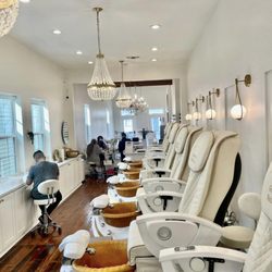 Golden File Nails & Spa - Uptown