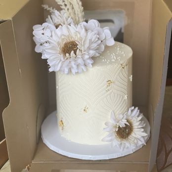 Synergy Sweets - Mother's 65th birthday cake - Custom Cakes Near Me - Tampa, Florida Synergy Sweets - Mother's 65th birthday cake - Custom Cakes Near Me - Tampa, Florida