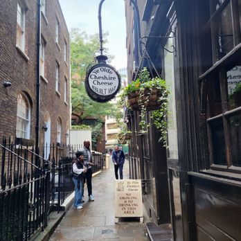 Ye Olde Cheshire Cheese - Pubs Near Me - London, XGL Ye Olde Cheshire Cheese - Pubs Near Me - London, XGL
