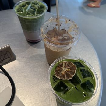 Rhythm Zero - Blueberry pie matcha, pear brown sugar latte, yuzu matcha - Coffee & Tea Near Me - New York, New York Rhythm Zero - Blueberry pie matcha, pear brown sugar latte, yuzu matcha - Coffee & Tea Near Me - New York, New York