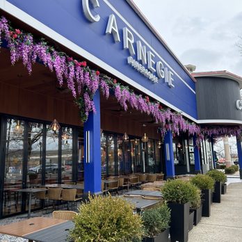 Carnegie Diner & Cafe - outside - Breakfast & Brunch Near Me - Secaucus, New Jersey