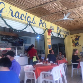 Los Claros - Outdoor patio seating - Seafood Near Me - Cabo San Lucas, BCS Los Claros - Outdoor patio seating - Seafood Near Me - Cabo San Lucas, BCS