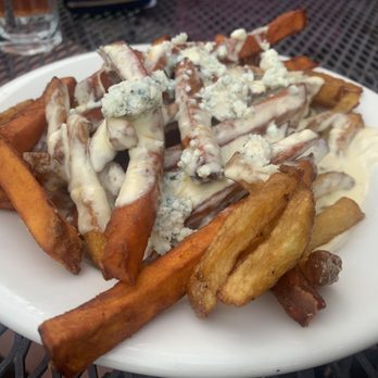 Benson's Tavern & Beer Garden - Blue cheese fries - New American Near Me - Salida, Colorado