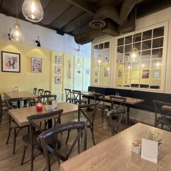 The Cottage - Indoor Seats