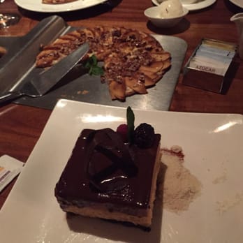 Fred's - Apple pizzetta was a big hit! - Mexican Near Me - Cancún, ROO