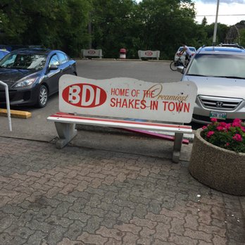 Bridge Drive-In - Branded bench and parking - Ice Cream & Frozen Yogurt Near Me - Winnipeg, Manitoba