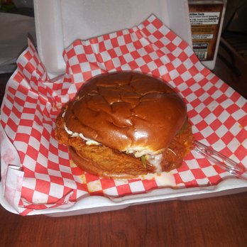 2 Neighbor's Hot Chicken - Southern Near Me - Desoto, Texas