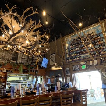 49th State Brewing - Denali - Restaurant Entrance and bar with huge moose / caribou chandelier! - Breweries Near Me - Healy, Alaska 49th State Brewing - Denali - Restaurant Entrance and bar with huge moose / caribou chandelier! - Breweries Near Me - Healy, Alaska