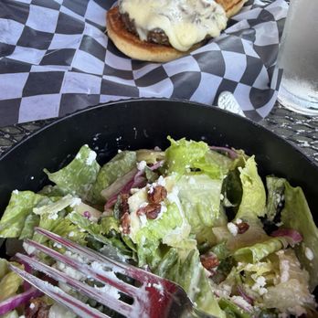 The Goose & Gander - Mushroom & Swiss Burger and Goat Cheese and Apple Small salad - American Near Me - Midway, Kentucky The Goose & Gander - Mushroom & Swiss Burger and Goat Cheese and Apple Small salad - American Near Me - Midway, Kentucky