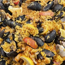 First Class Cooking - Paella
