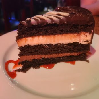 Freda's Seafood Grille - Chocolate Cake - Seafood Near Me - Austin, Texas
