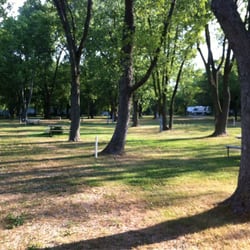 Holiday Acres Camping Resort - Acres of mature trees