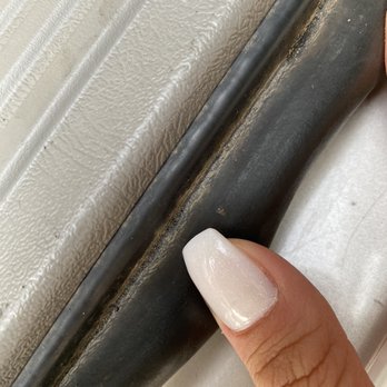Customized Services Auto Detail & Auto Sales - Rubber door seal on both sides was not wiped down - Car Wash Near Me - Vallejo, California Customized Services Auto Detail & Auto Sales - Rubber door seal on both sides was not wiped down - Car Wash Near Me - Vallejo, California