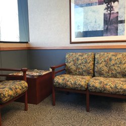Institute For Athletic Medicine - Maple Grove/Arbor Lakes - Waiting room