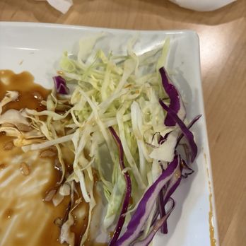 Oishi Sushi - The veggies that came with the chicken teriyaki. Like what even is the point of this??? - Japanese Near Me - Saint Louis, Missouri