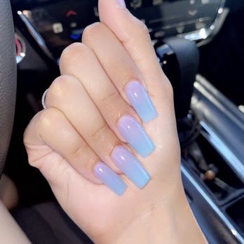 209 Nails Lounge - Nail Salons Near Me - Stockton, California