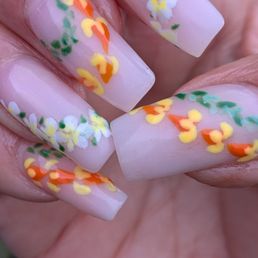 Hand painted flower lei designs!