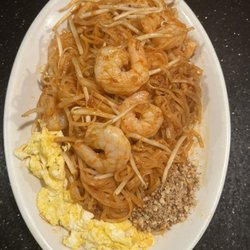 Pad Thai noodles with shrimp and eggs :)