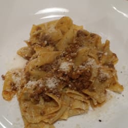 Osteria Dell'angelo di Bernini Cristina e Capaccioli Rossana - Spaghetti meat sauce